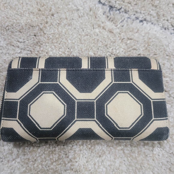 Kate Spade wallet - Picture 4 of 4